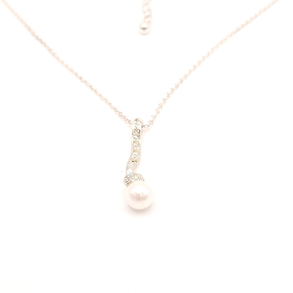 Silver Tone Crystal Faux Pearl‎ Pendant Necklace 16in Adjustable